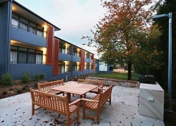 Aparthotel The Sebel Heritage Park